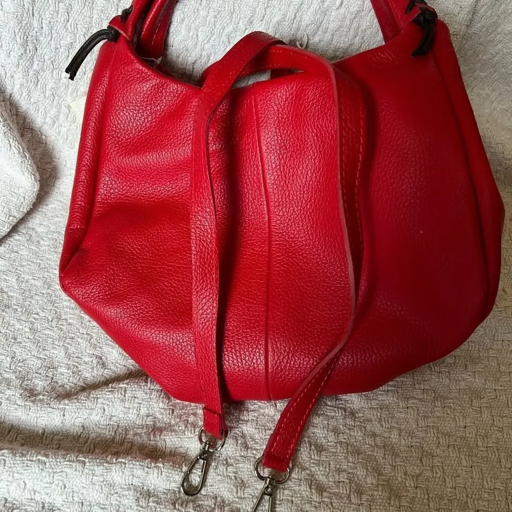 GIULIA Massari top handle bag pebbled red leather removable shoulder strap